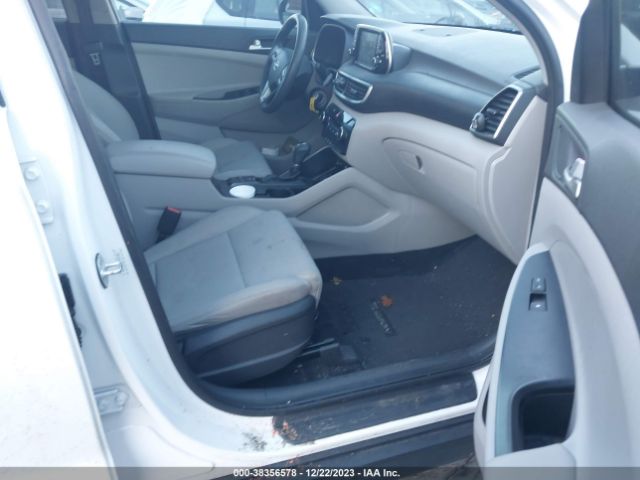 KM8J2CA42KU065778  hyundai tucson 2019 IMG 4