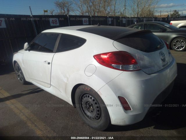 KMHTC6AD8GU297087  hyundai veloster 2016 IMG 2