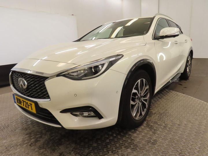 SJKDAAH15U1055065  infiniti q30 2018 IMG 0