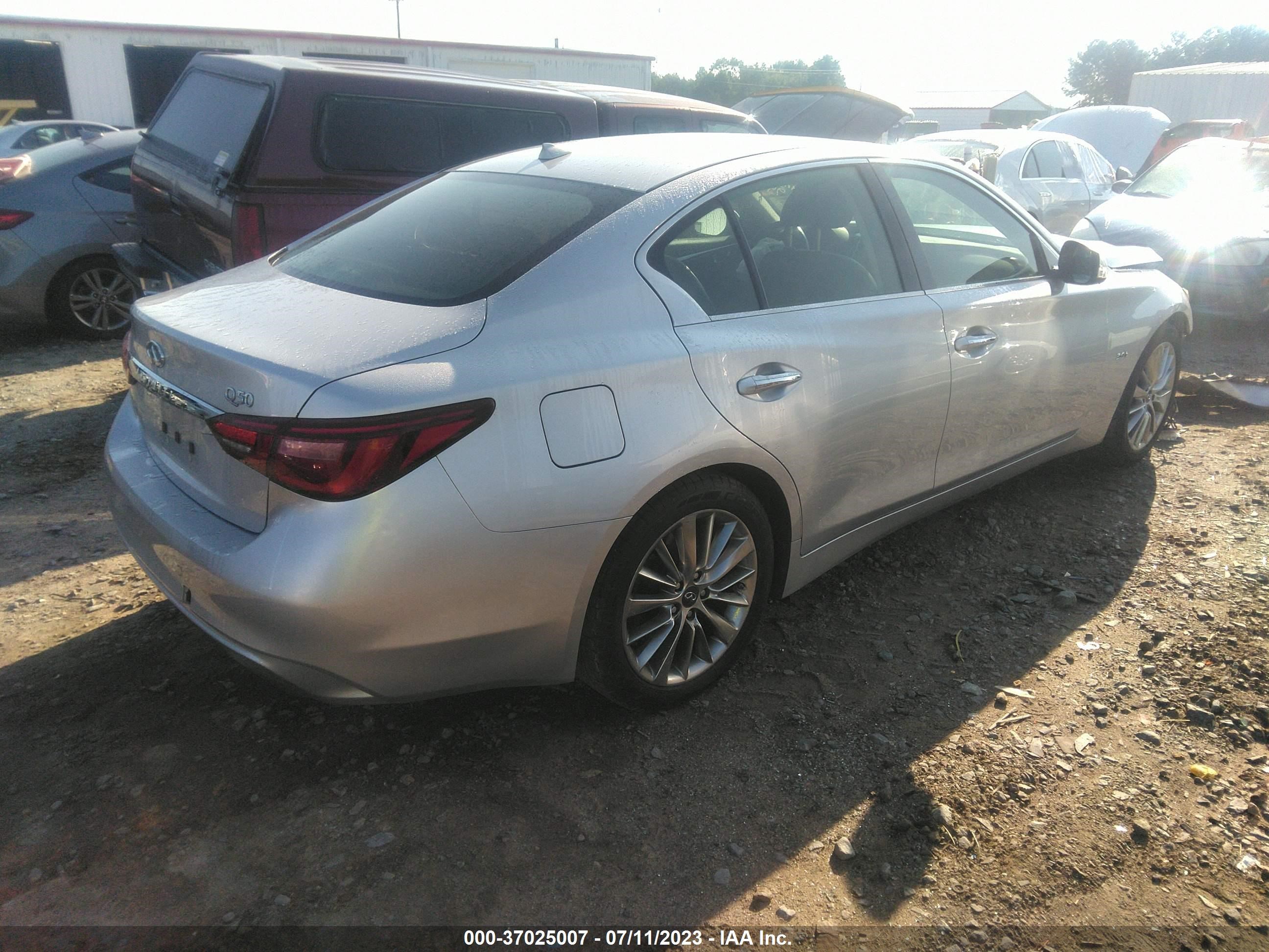 JN1EV7AP5JM359952  infiniti q50 2018 IMG 3