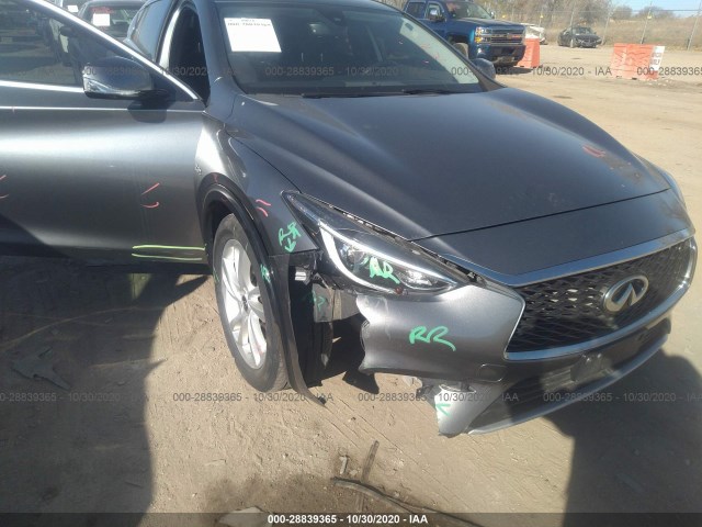 SJKCH5CP4HA016491  infiniti qx30 2017 IMG 5