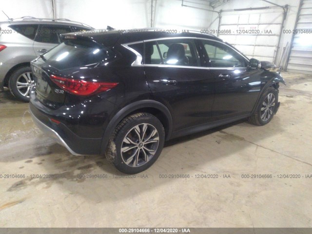 SJKCH5CR4HA018484  infiniti qx30 2017 IMG 3