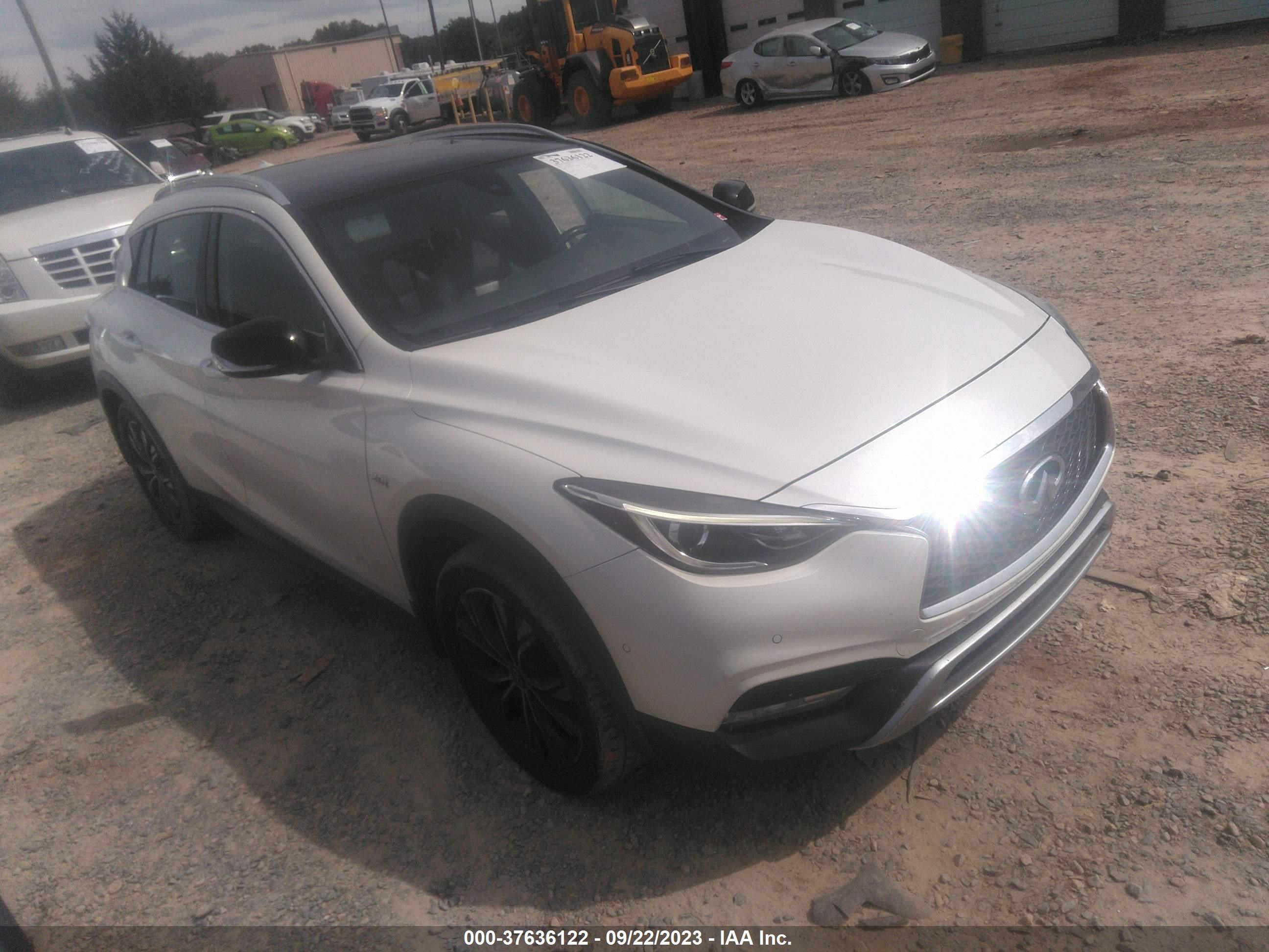 SJKCH5CR6HA032242  infiniti qx30 2017 IMG 0