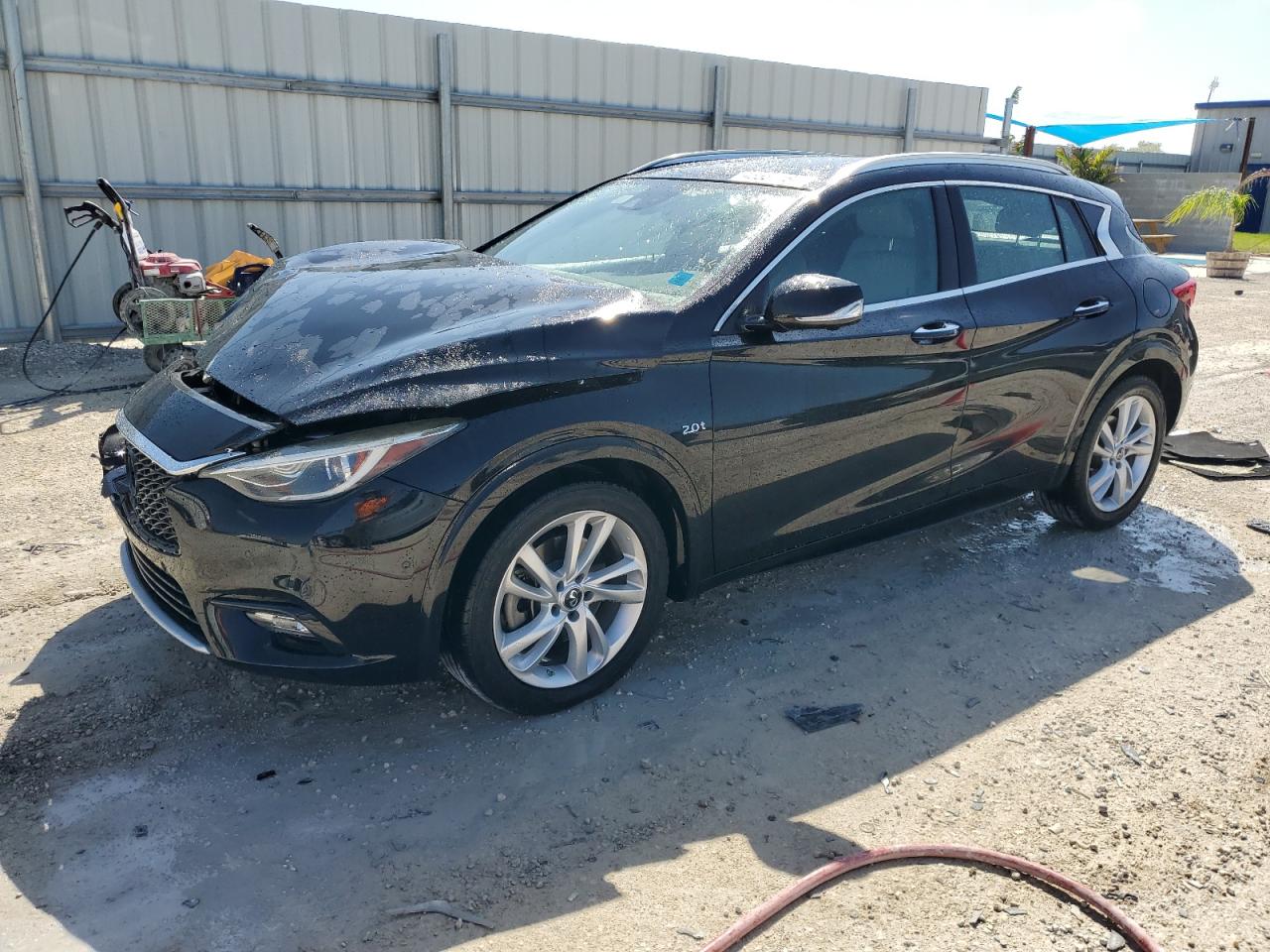 SJKCH5CP7JA055470  infiniti qx30 2017 IMG 0