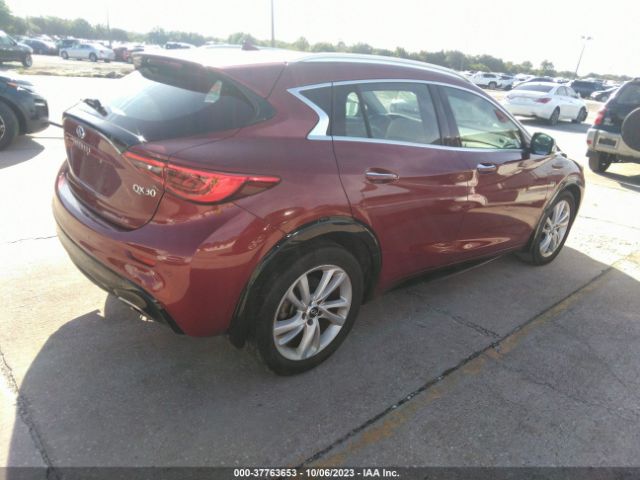 SJKCH5CP9JA049170  infiniti qx30 2018 IMG 3