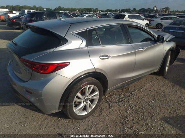 SJKCH5CP9JA057074  infiniti qx30 2018 IMG 3