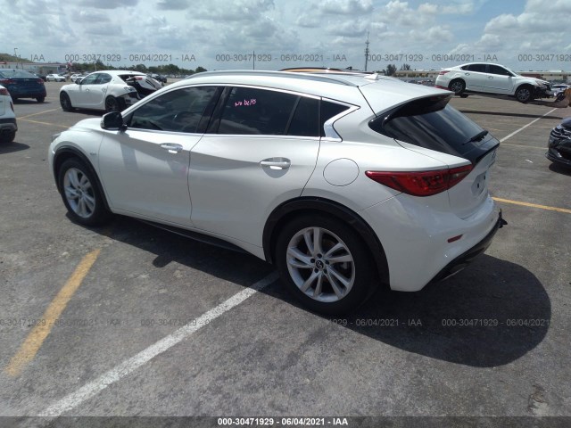 SJKCH5CP6KA010909  infiniti qx30 2019 IMG 2