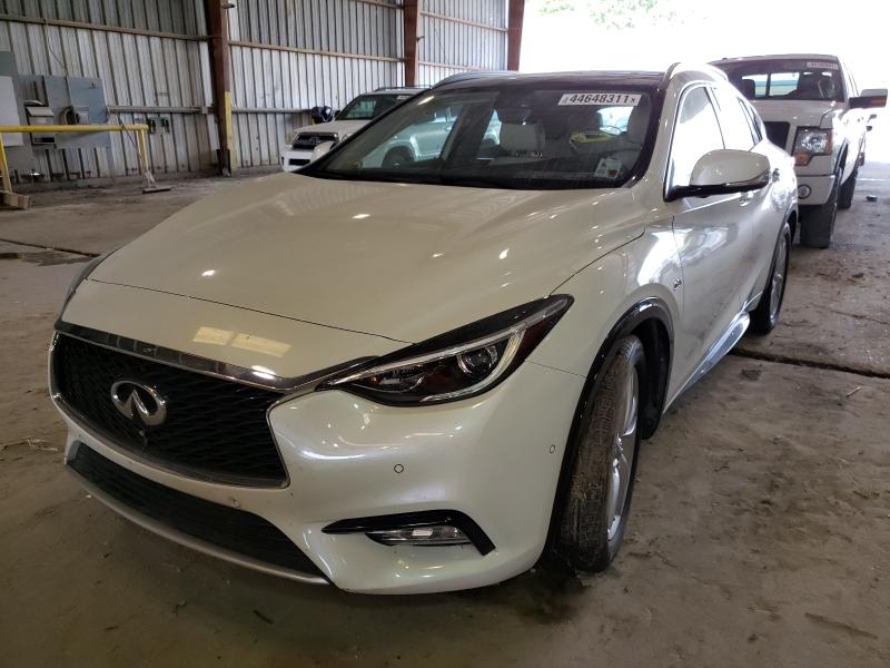 SJKCH5CP1JA040768  infiniti qx30 base 2018 IMG 1