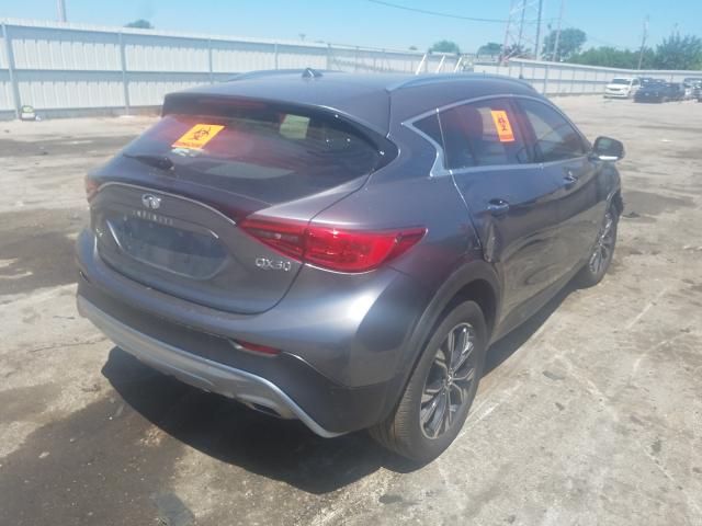 SJKCH5CR8JA051719  infiniti qx30 base 2018 IMG 3