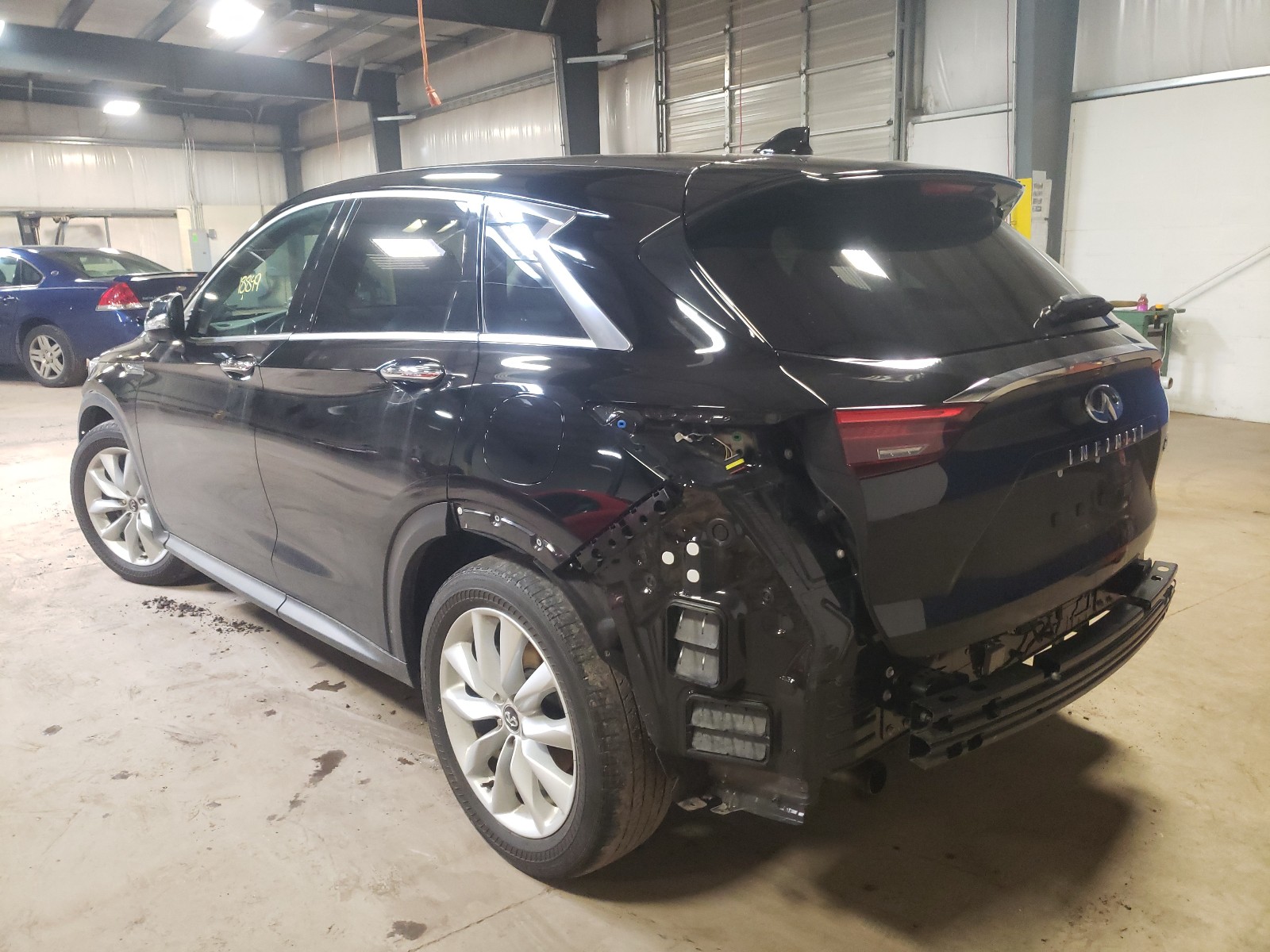 3PCAJ5M30KF105841  infiniti  2019 IMG 2