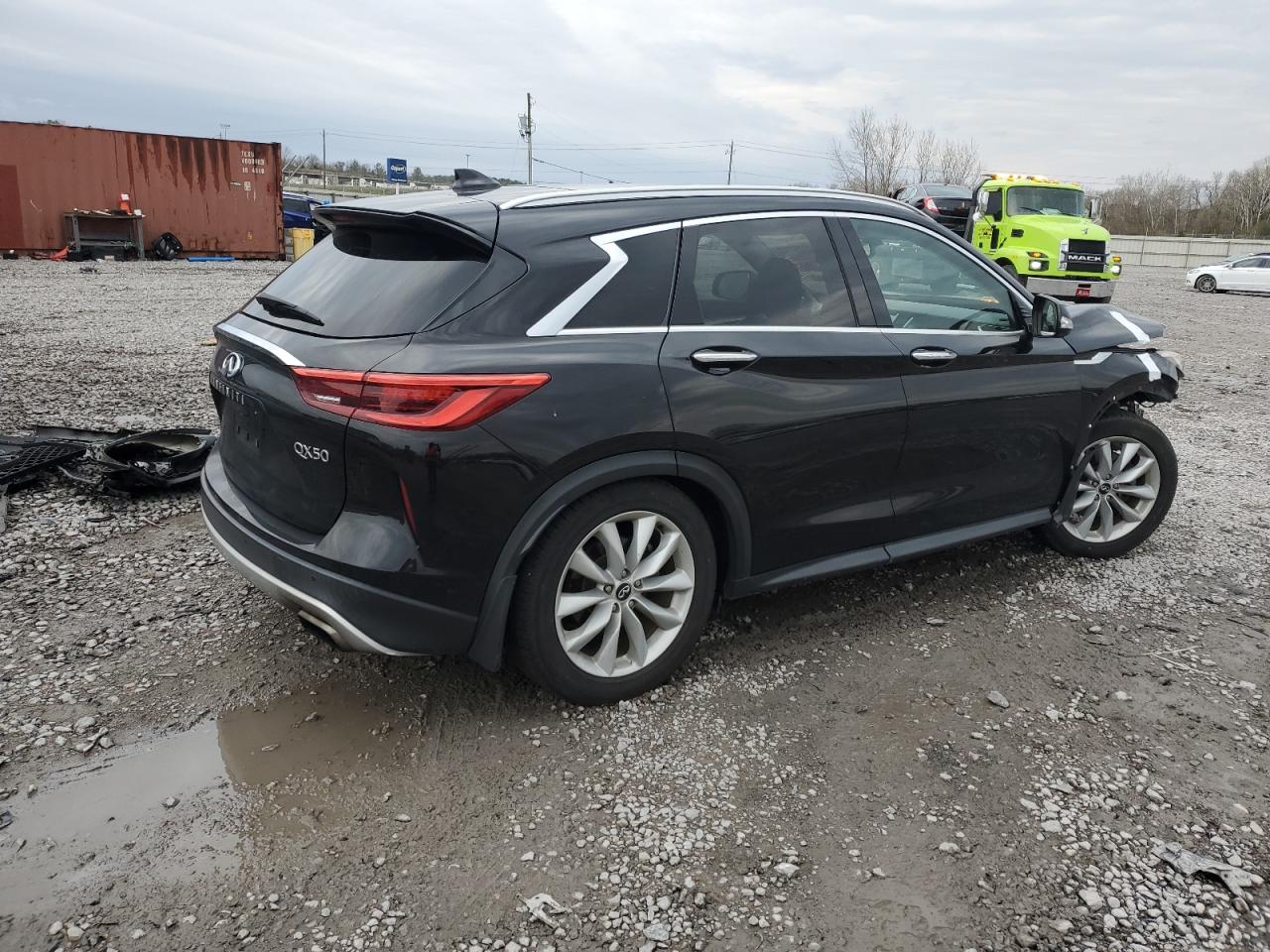 3PCAJ5M39KF107572  infiniti qx50 2018 IMG 2