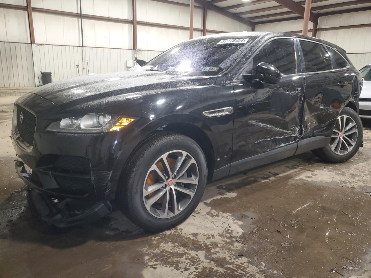 SADCJ2BV3HA899350  jaguar f-pace 2017 IMG 0