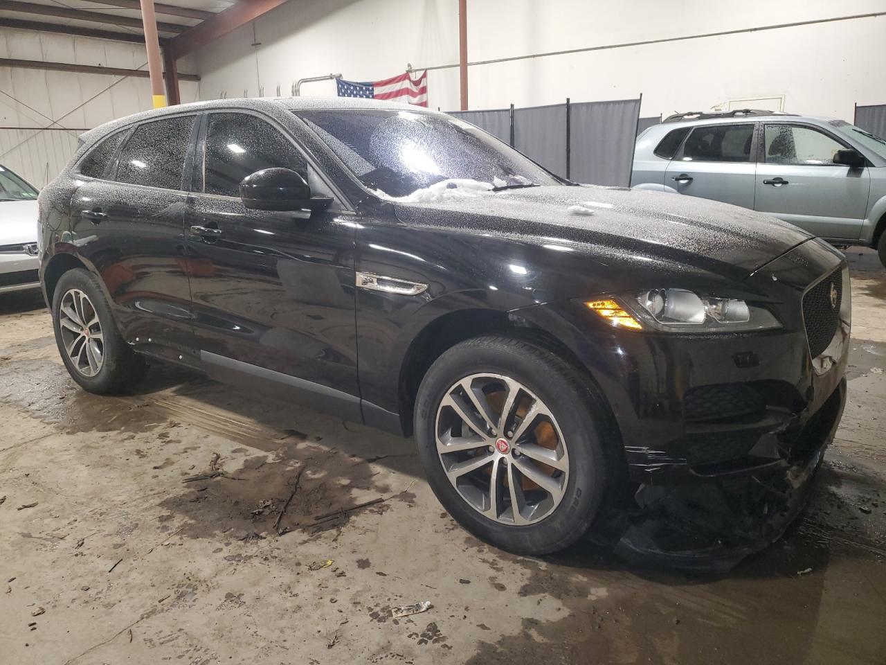 SADCJ2BV3HA899350  jaguar f-pace 2017 IMG 3