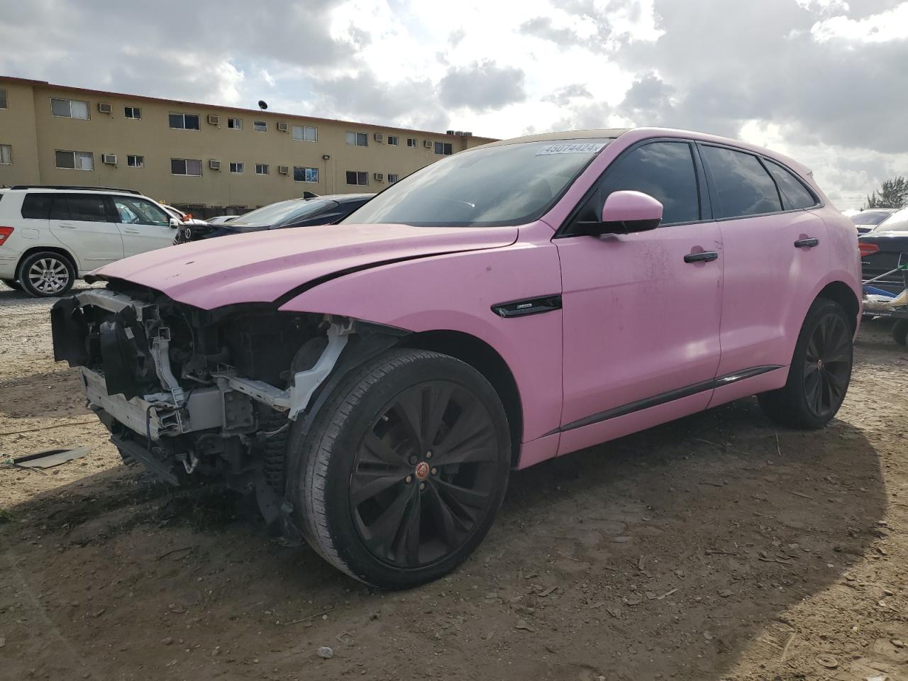 SADCL2FX5JA299263  jaguar f-pace 2018 IMG 0