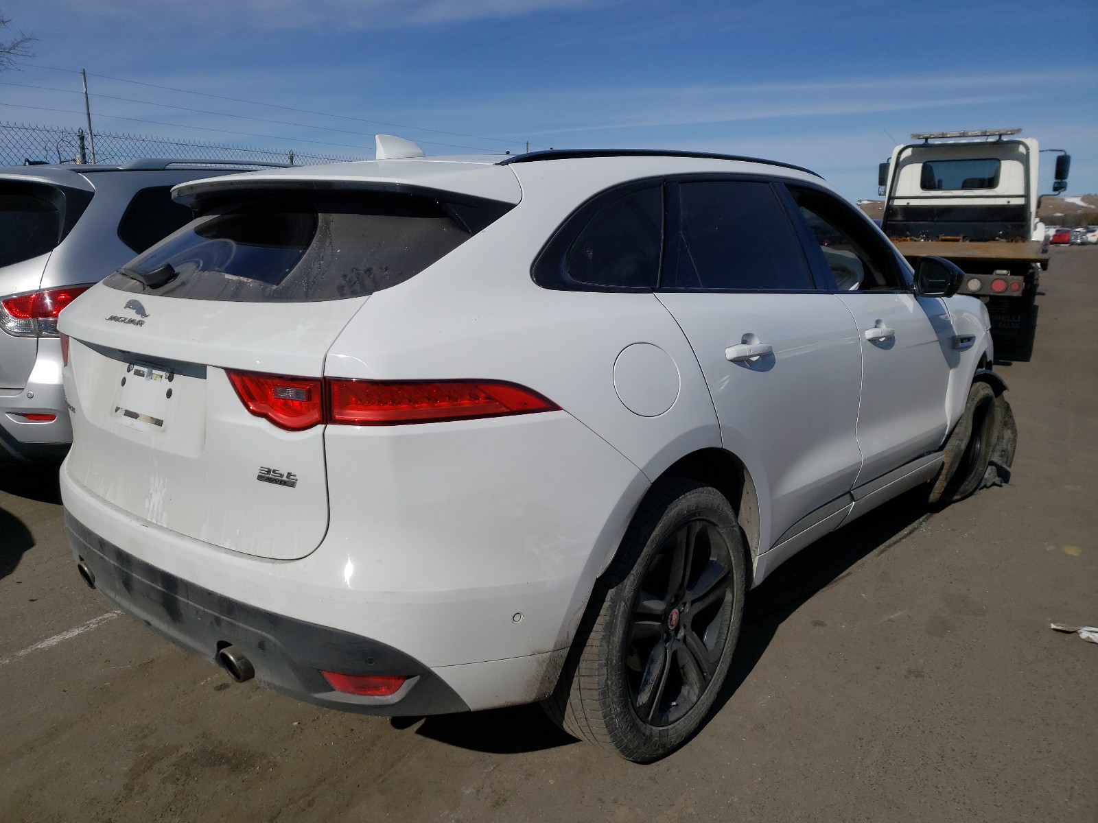 SADCL2BV0HA490720  jaguar f-pace r - 2017 IMG 3