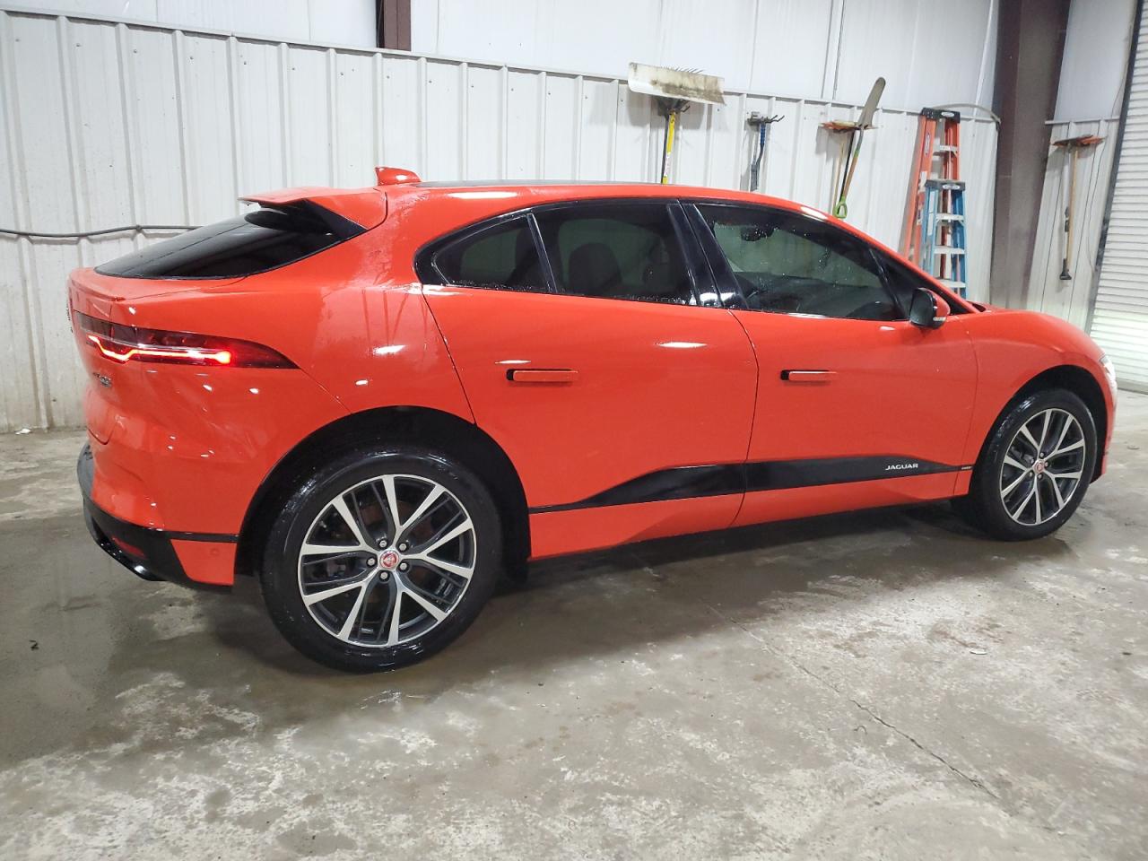 SADHD2S19K1F65845  jaguar i-pace 2018 IMG 2