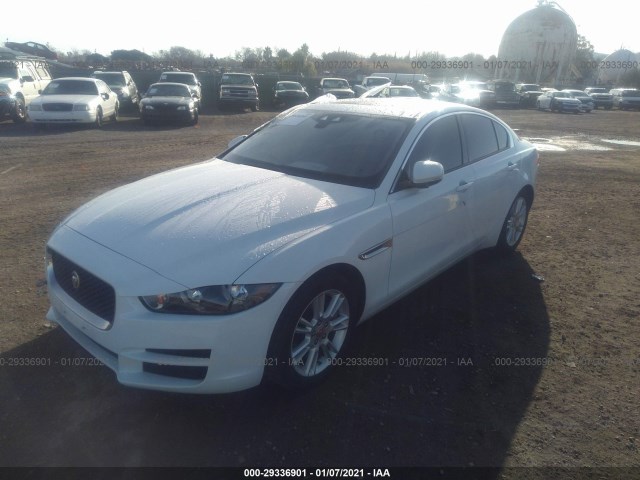 SAJAD4BG0HA953034  jaguar xe 2017 IMG 1