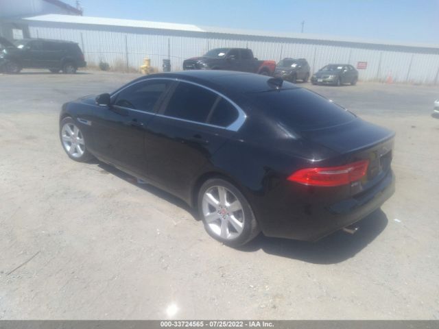 SAJAE4BG2HA952500  jaguar xe 2017 IMG 2