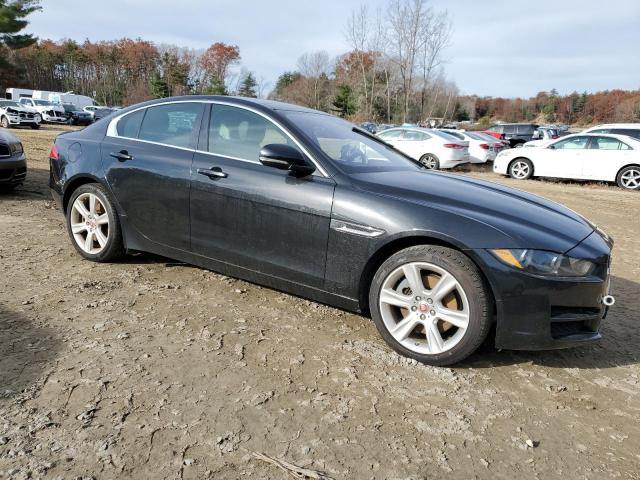 SAJAK4BN6HA971848  jaguar xe 2017 IMG 3