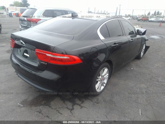 SAJAD4BNXHA951175  jaguar xe 2017 IMG 3