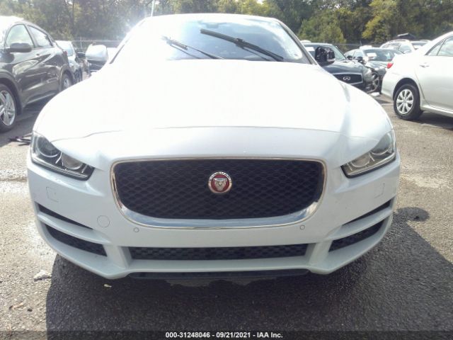 SAJAD4FX9JCP25148  jaguar xe 2018 IMG 5