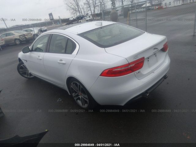 SAJAJ4BV4HCP11875  jaguar xe 2017 IMG 2