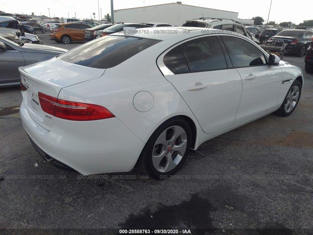 SAJAR4FX3JCP22859  jaguar xe 2018 IMG 3