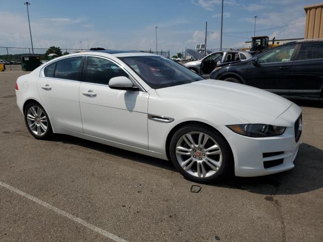 SAJAR4FX2KCP51724  jaguar xe 2019 IMG 3