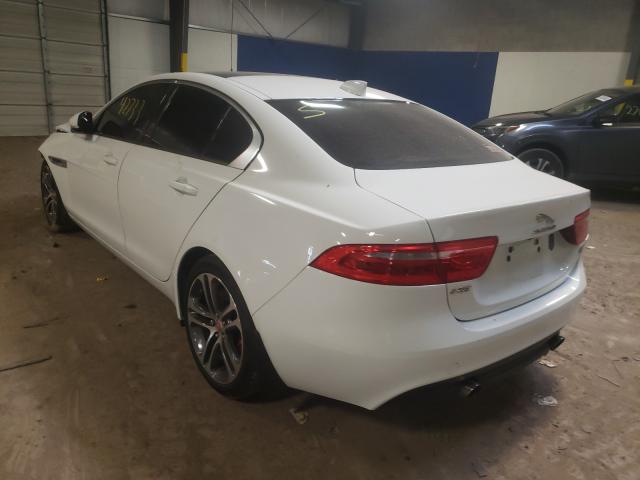 SAJAJ4BV2HCP10689  jaguar xe premium 2017 IMG 2