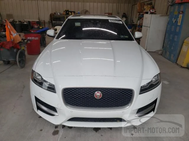 SAJBL4BV6GCY18388  jaguar xf 2016 IMG 4