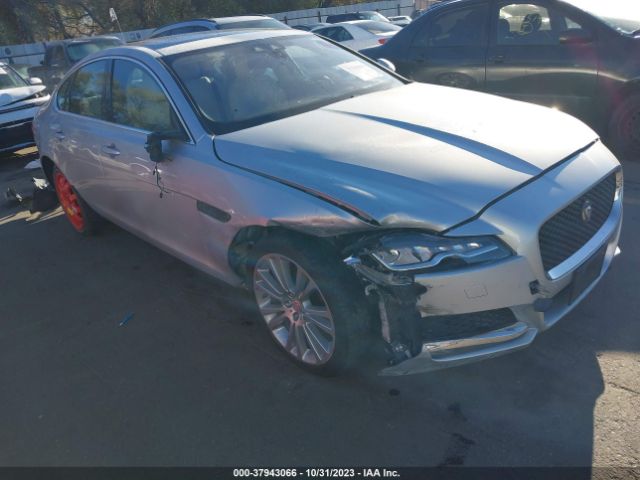 SAJBD4FX3KCY76475  jaguar xf 2018 IMG 0