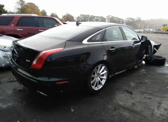 SAJWA1CZ9F8V82019  jaguar xj 2014 IMG 3