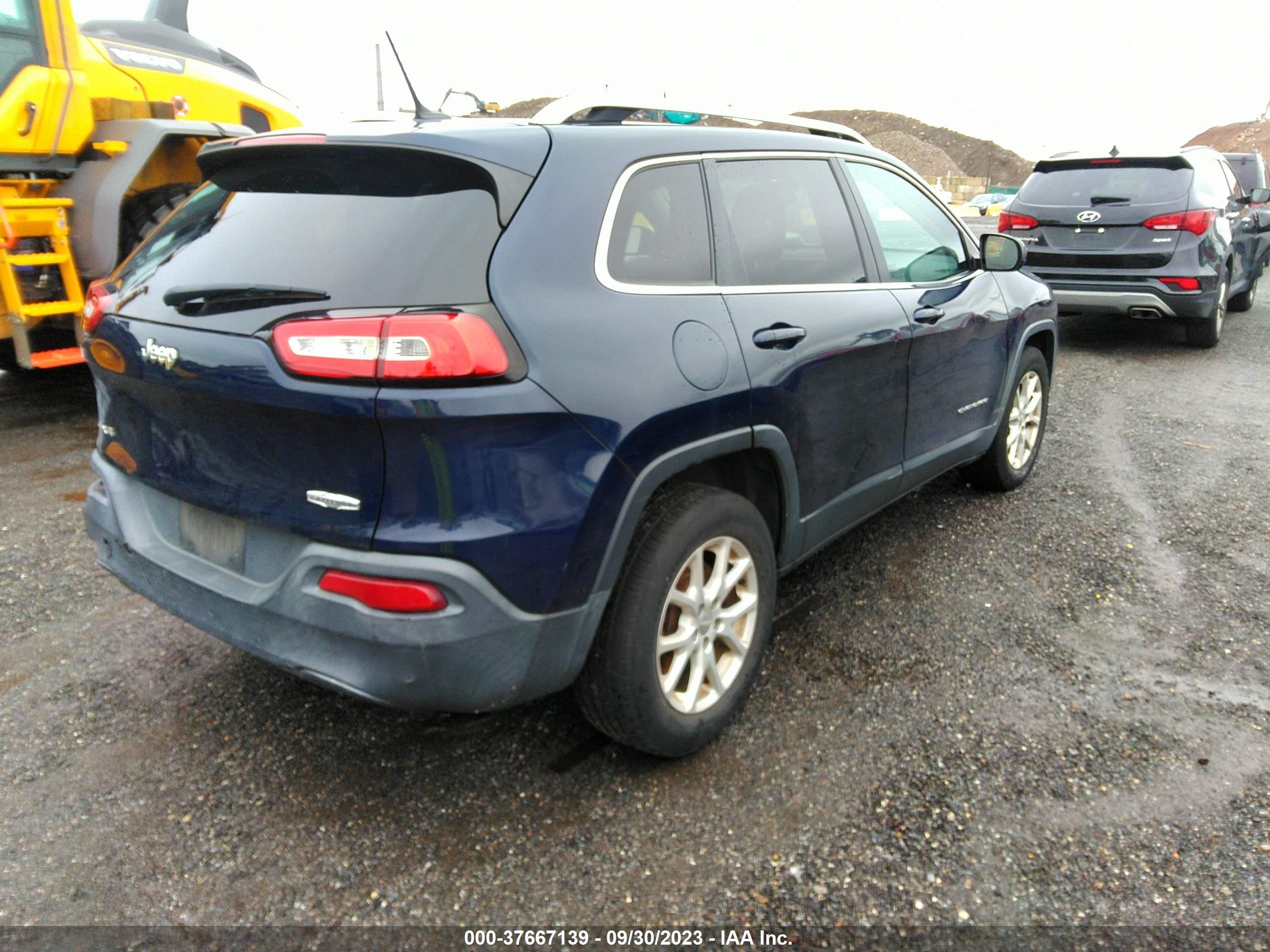 1C4PJMCB8EW124327  jeep cherokee 2014 IMG 3