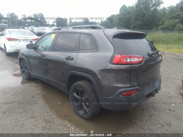 1C4PJLAB3HW558799  jeep cherokee 2017 IMG 2