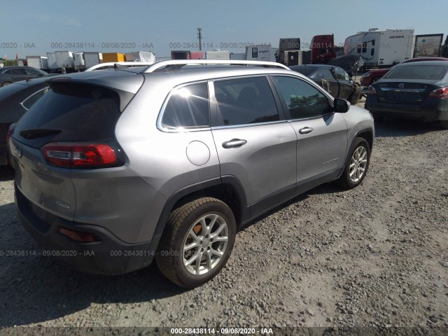 1C4PJLCB8HW586756  jeep cherokee 2017 IMG 3