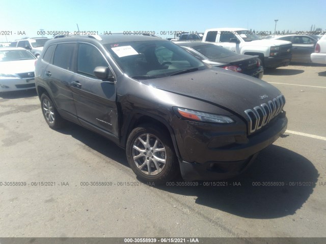 1C4PJMCS2HW563589  jeep cherokee 2017 IMG 0