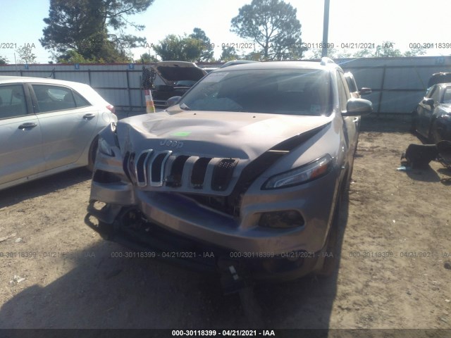 1C4PJLCB0JD573050  jeep cherokee 2018 IMG 1