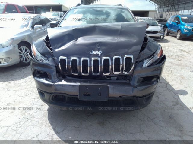 1C4PJLLB6JD511216  jeep cherokee 2018 IMG 5