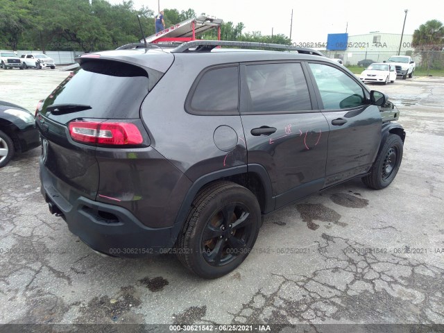 1C4PJMAS7HW632750  jeep cherokee 2017 IMG 3