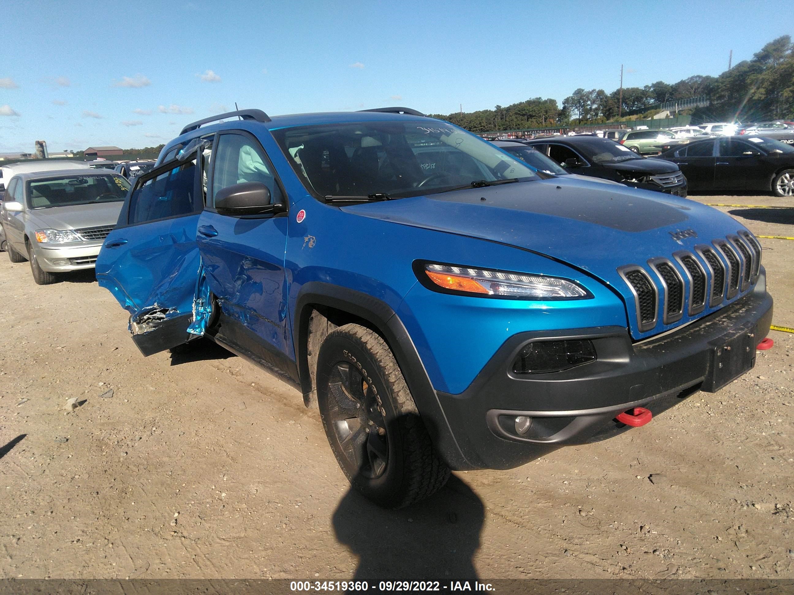 1C4PJMBX1JD546183  jeep cherokee 2017 IMG 0