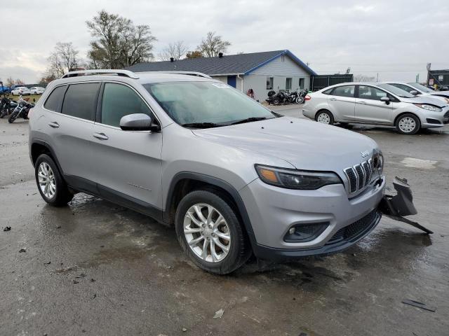 1C4PJLCB1KD143853  jeep cherokee 2018 IMG 3