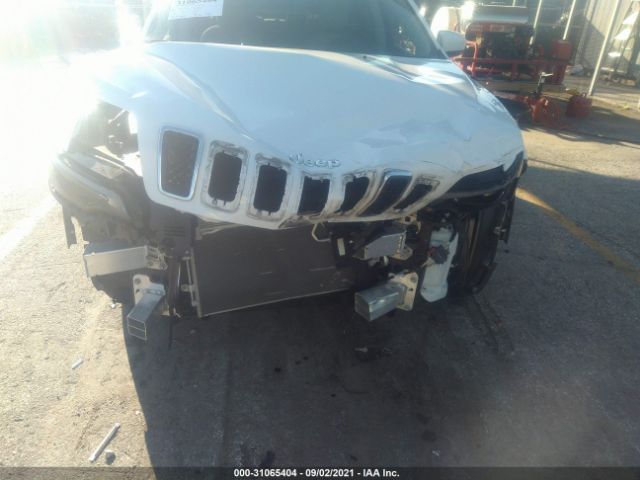 1C4PJLCB7KD215249  jeep cherokee 2019 IMG 5