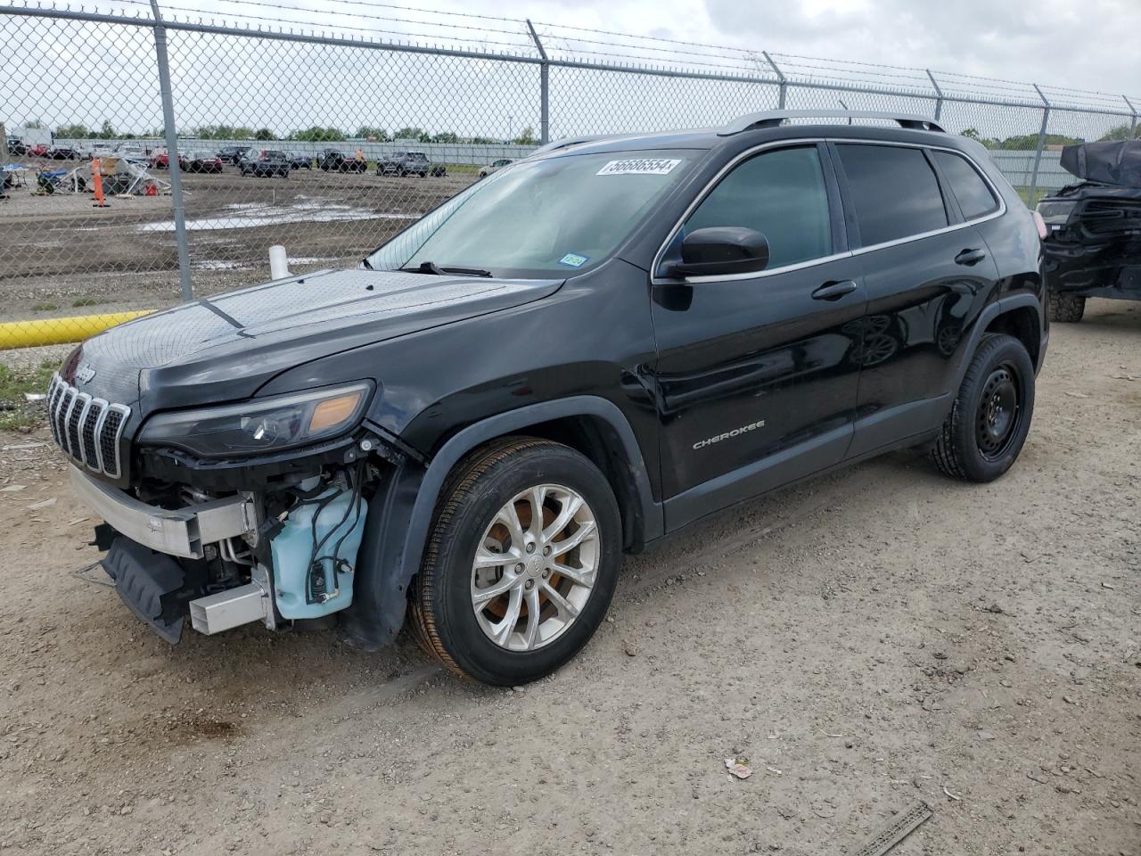 1C4PJLCB8KD149701  jeep cherokee 2018 IMG 0