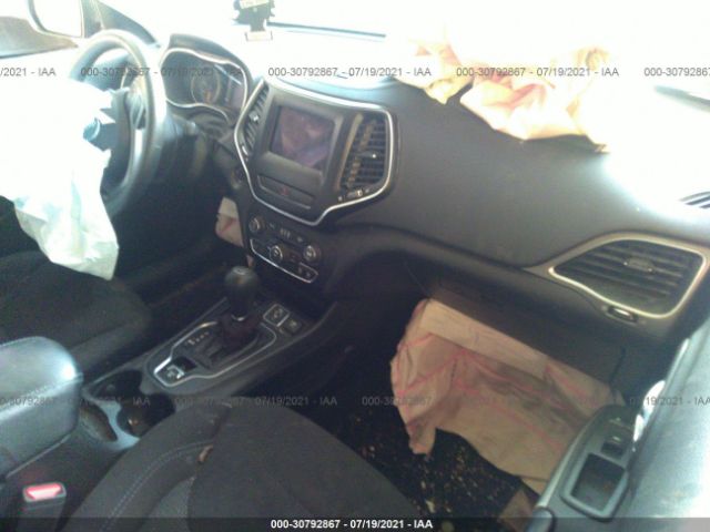 1C4PJLCX5KD290947  jeep cherokee 2019 IMG 4