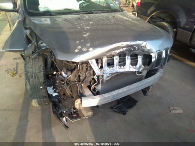 1C4PJLCX5KD290947  jeep cherokee 2019 IMG 5