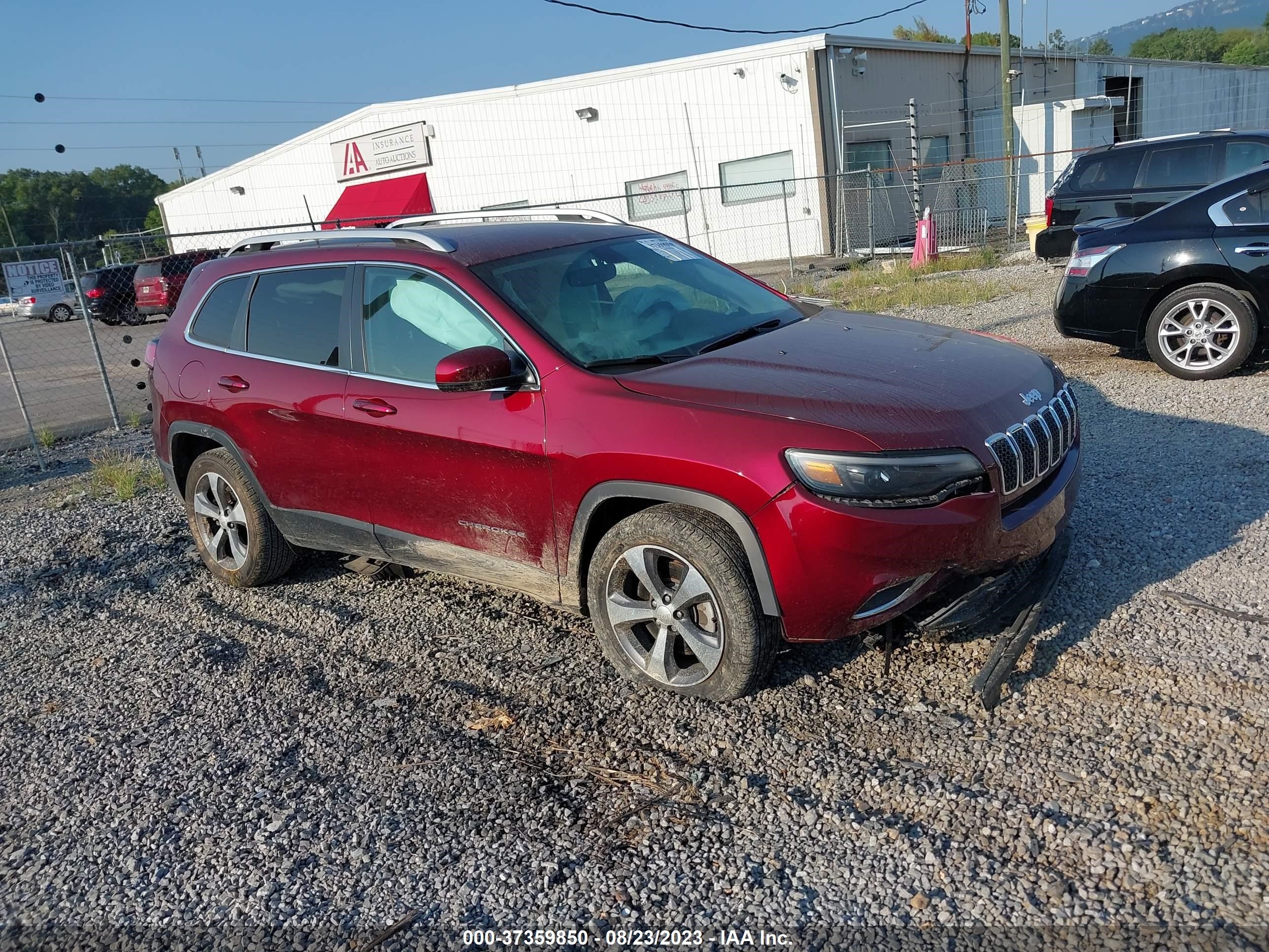 1C4PJLDBXKD326649  jeep cherokee 2019 IMG 0