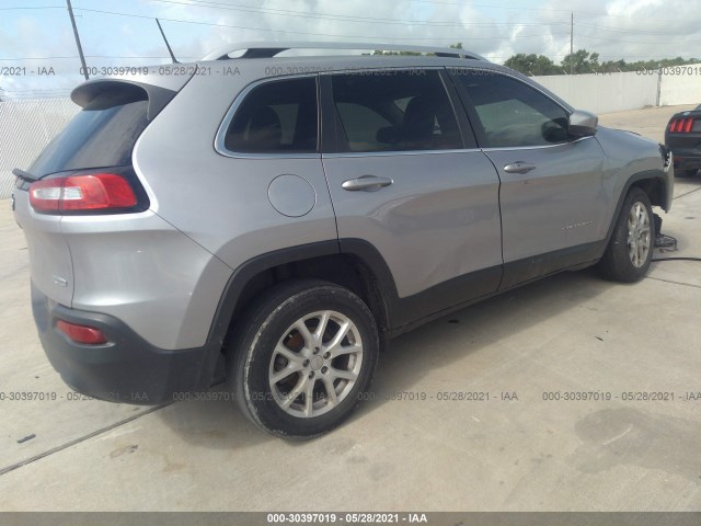 1C4PJLLB2JD537778  jeep cherokee 2018 IMG 3