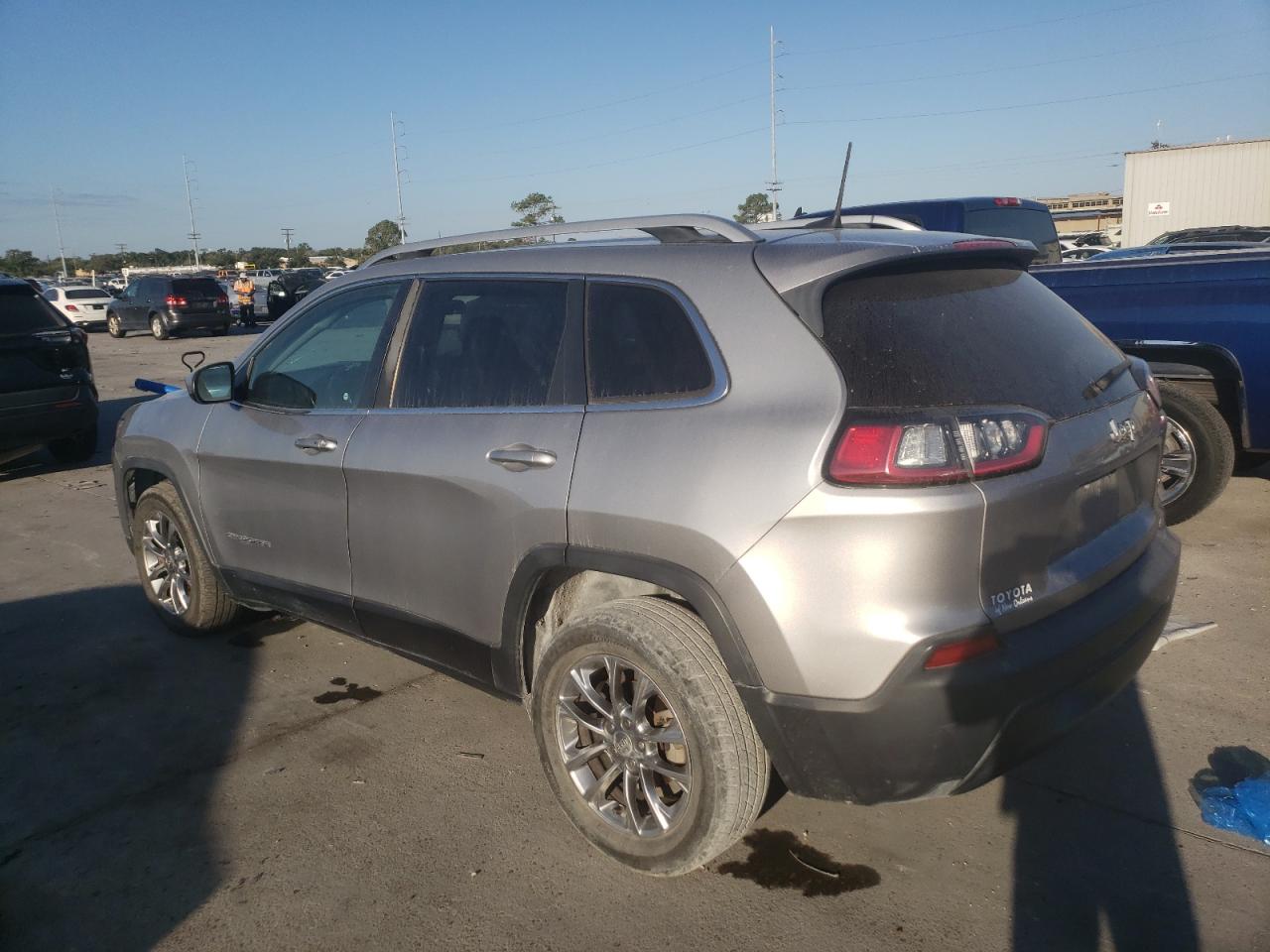 1C4PJLLB7KD184939  jeep cherokee 2018 IMG 1