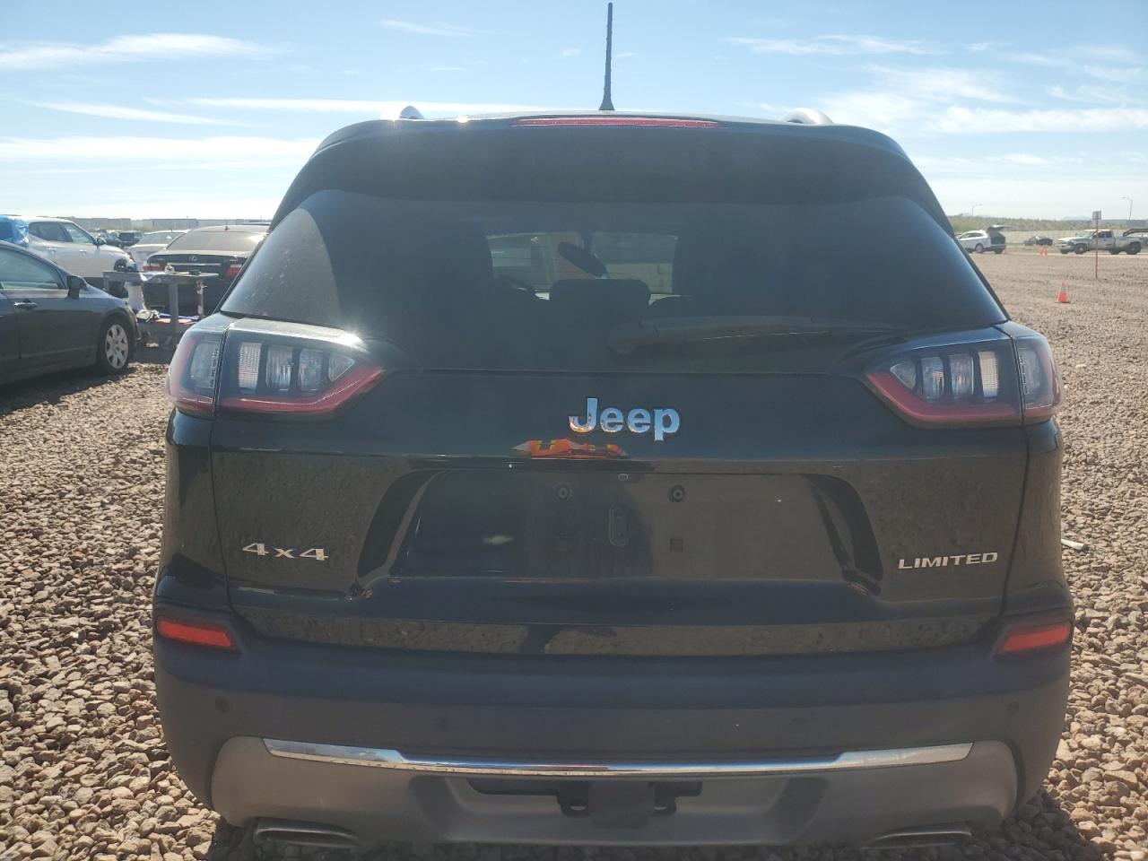 1C4PJMDN7KD124111  jeep cherokee 2018 IMG 5