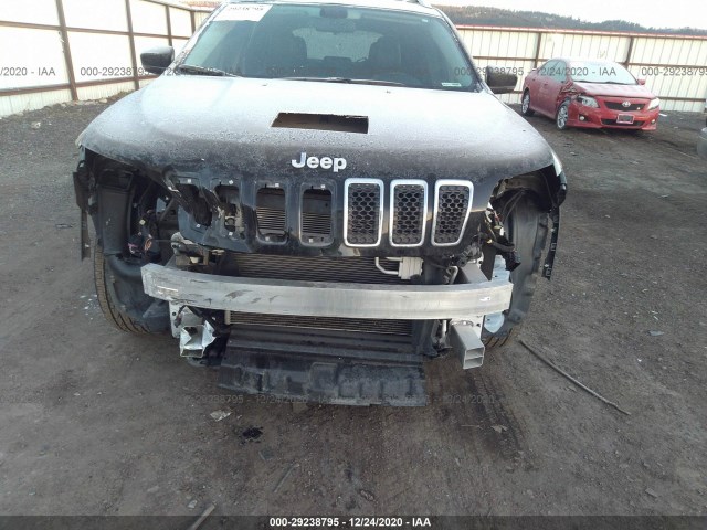 1C4PJMLN8KD254450  jeep cherokee 2019 IMG 5